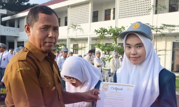 kepsek_di_medan_tanggapi_rencana_pengembalian_jurusan_di_sma