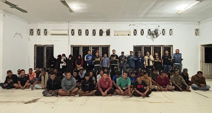 bea_cukai_gagalkan_penyelundupan_42_pmi_ilegal_dari_malaysia_di_perairan_asahan