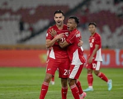 jens_raven_vs_otu_bisong_duel_bintang_muda_panaskan_indonesia_vs_filipina_di_piala_aff_u23_2025_