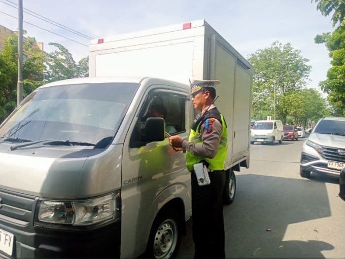 hari_pertama_ops_patuh_toba_satlantas_tindak_123_pengendara