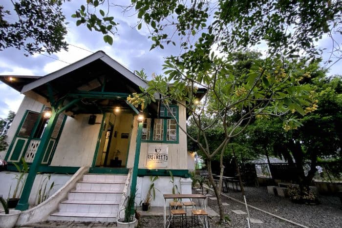 nostalgia_melayu_dalam_cangkir_kopi_anak_muda