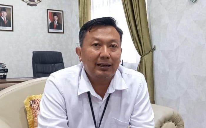 siswa_srmp_2_medan_dapat_tiga_kali_makan_gratis_per_hari_dari_kemensos_ri