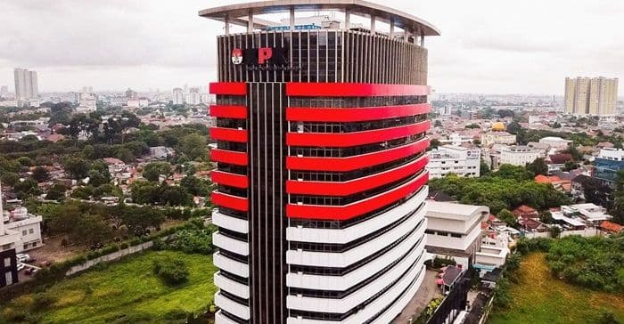 kpk_bongkar_modus_gila_irvian_bobby_simpan_rp_69_m_lewat_rekening_orang_lain