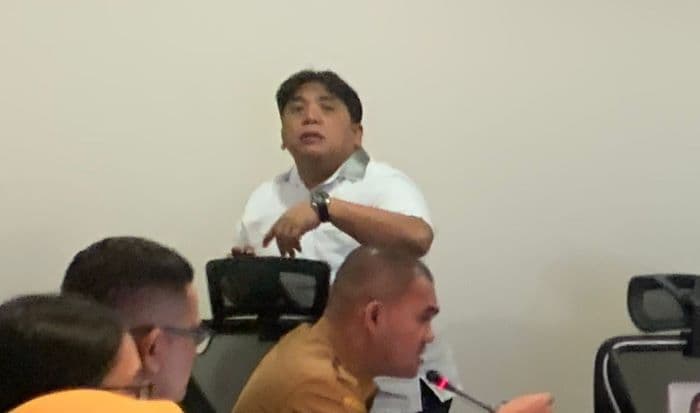 arogan_anggota_dprd_sumut_usir_wartawan_mistar_saat_rdp_dengan_dinas_pendidikan_