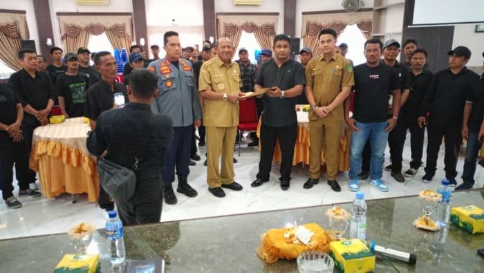 bupati_syah_afandin_sebut_73_persen_jalan_di_langkat_masih_kondisi_rusak