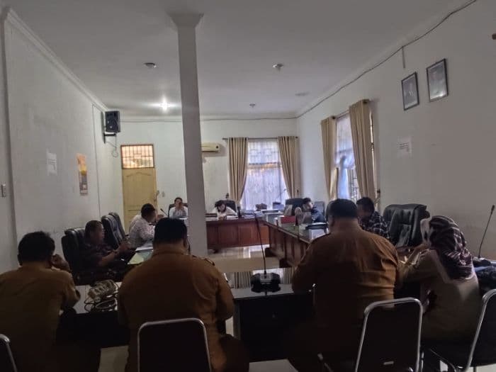 dprd_siantar_bingung_pembukuan_keuangan_dinas_lingkungan_hidup
