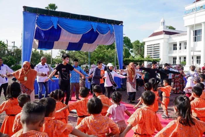 bupati_maya_hasmita_dukung_pendidikan_inklusif_lewat_gebyar_inklusi_hebat_di_labuhanbatu