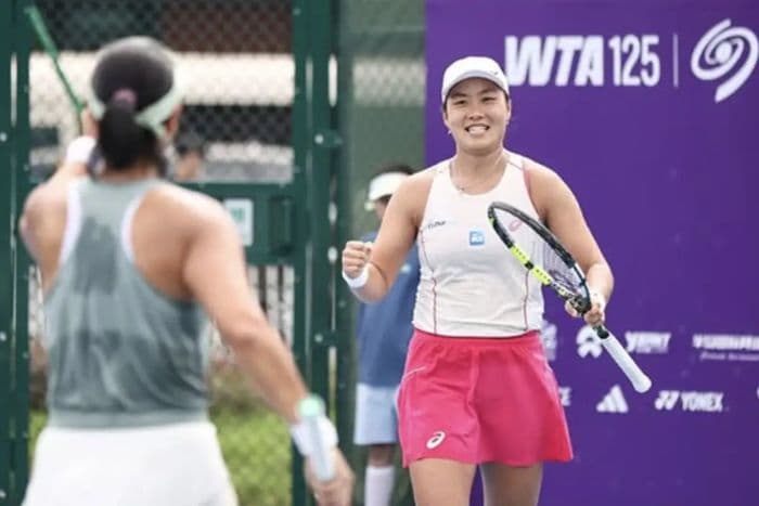 janice_tjen_menang_efisien_atas_polina_iatcenko_di_wta_125_jinan_open_2025