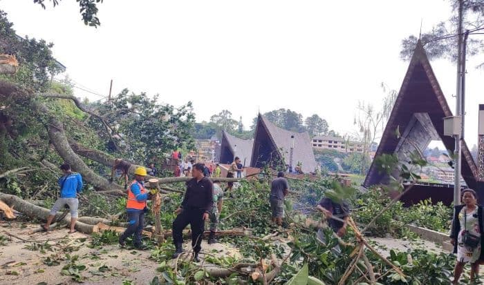masuki_musim_hujan_bpbd_simalungun_imbau_warga_waspadai_banjir_dan_longsor