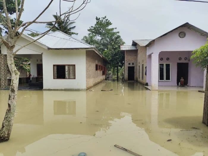 bnpb_laporkan_rentetan_bencana_akibat_cuaca_ekstrem_yang_melanda_indonesia_ini_wilayah_terdampak