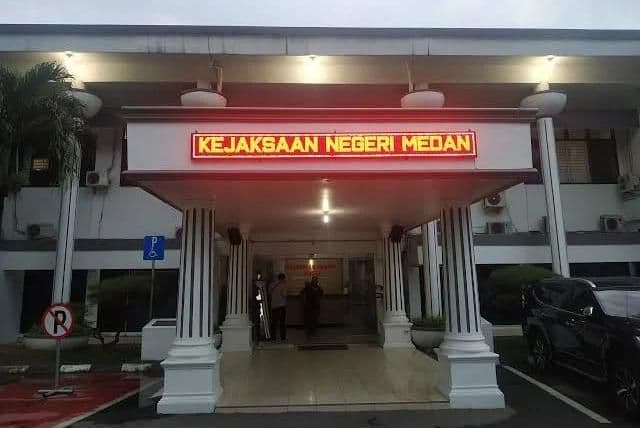 kejari_medan_siap_tindak_lanjuti_dugaan_jual_beli_kios_di_pud_pasar