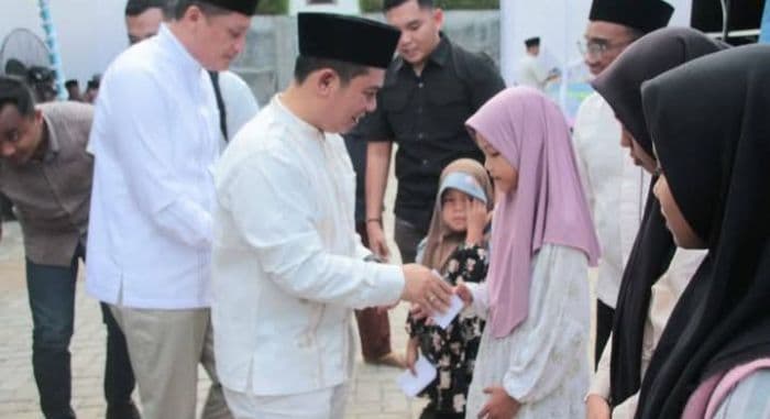 safari_ramadan_perdana_bupati_palas_santuni_344_anak_yatim