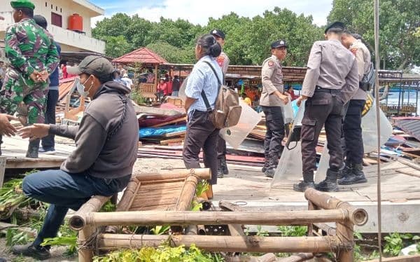 eksekusi_lahan_di_samosir_ricuh_warga_dihalanghalangi_pejabat_daerah