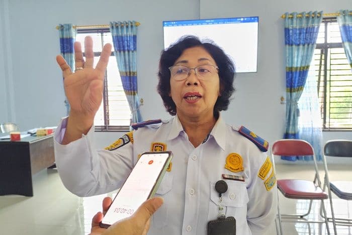 loket_bus_antar_provinsi_di_terminal_tanjung_pinggir_bukan_untuk_jual_karcis
