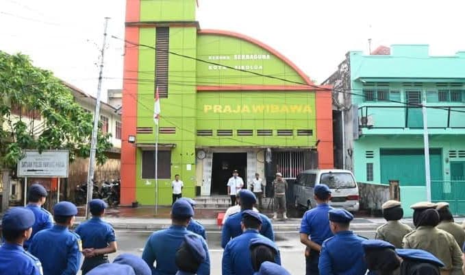 satpol_pp_dan_damkar_sibolga_ditekankan_humanis_saat_bertugas