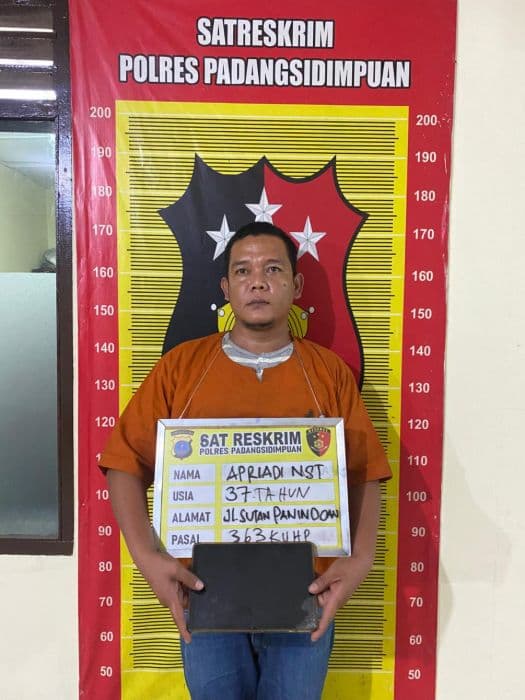 bongkar_toko_ponsel_tengah_malam_pria_di_padangsidimpuan_ditangkap_setelah_sebulan_buron