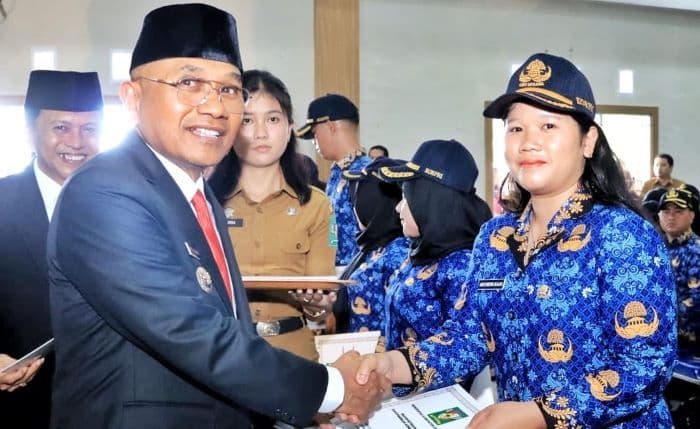 1068_pppk_resmi_dilantik_bupati_simalungun_dorong_etos_kerja_dan_integritas