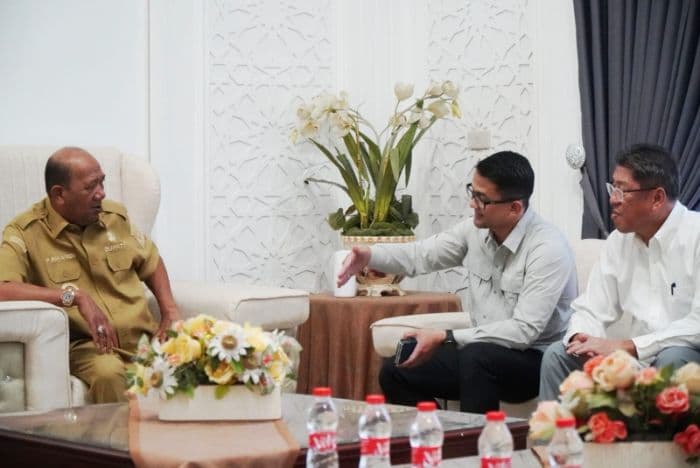 pemkab_langkat_fasilitas_pabrik_produksi_air_minum_ciptakan_lapangan_kerja