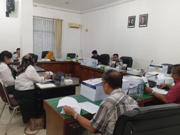 dprd_pematangsiantar_banyak_asn_di_pemko_hanya_absen_pagi_lalu_tinggalkan_kantor