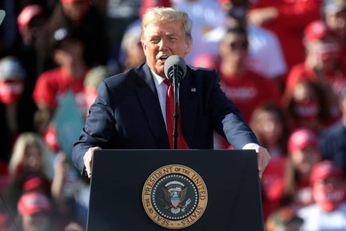 kesepakatan_tarif_19_persen_trump_sebut_indonesia_akan_beli_50_pesawat_boeing