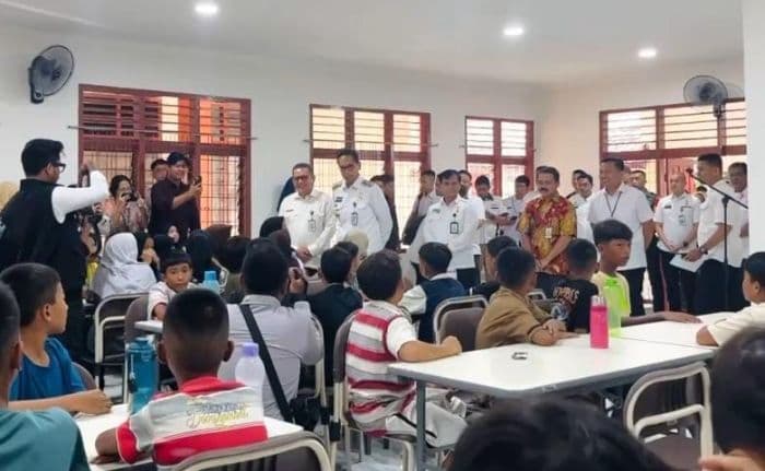 wali_kota_medan_kunjungi_srmp_2_kepsek_ini_bukti_nyata_dukungan_pemerintah
