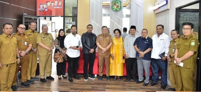 komisi_ii_dprd_medan_tinjau_disdikbud_soroti_bsm_dan_bantuan_guru_honorer