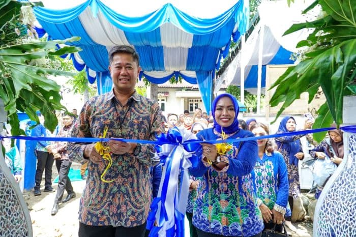bupati_labuhanbatu_resmikan_ruang_kelas_baru_dan_pondok_baca_di_sdn_12_rantau_selatan