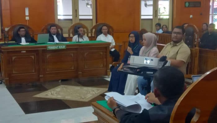 fakta_baru_sidang_suap_jalan_sipiongot_eks_kadis_pupr_sumut_disebut_terima_rp23_miliar