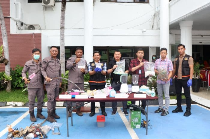 kejari_medan_musnahkan_barbuk_dari_384_kasus_tindak_pidana_yang_inkrah