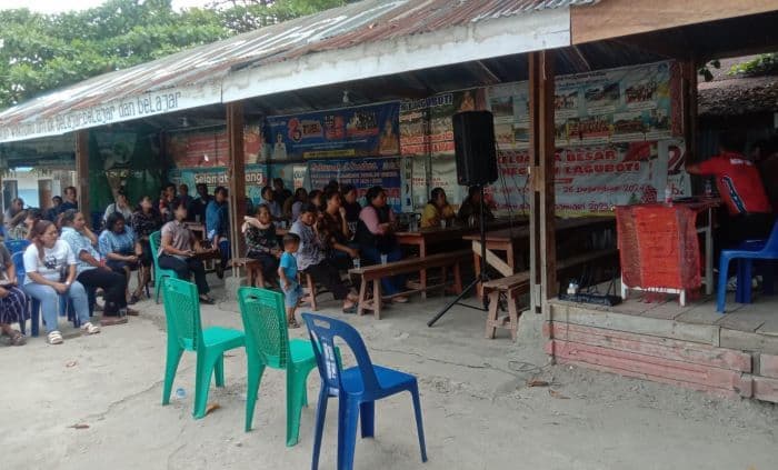 orang_tua_korban_keracunan_di_smpn_1_laguboti_desak_program_mbg_dihentikan_