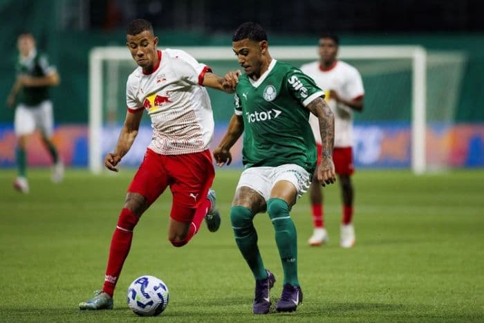 palmeiras_bungkam_red_bull_bragantino_51_di_serie_a_brasil