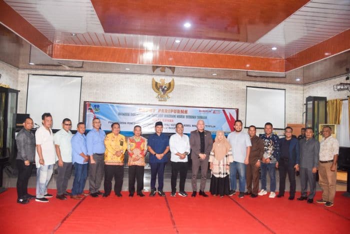 dprd_umumkan_pemimpin_tebing_tinggi_terpilih_ba_segera_dikirim_ke_gubsu