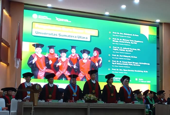 rektor_usu_kukuhkan_12_guru_besar_sejak_januari_hingga_februari_2025
