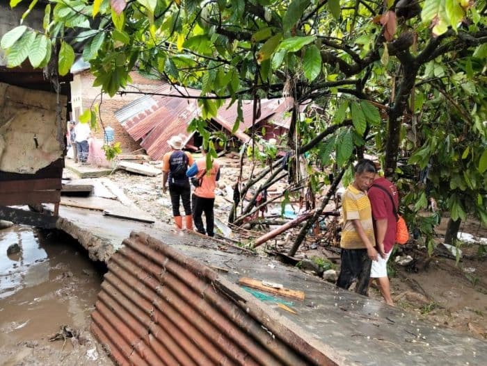 dlhk_sumut_ungkap_penyebab_sementara_banjir_di_padangsidimpuan