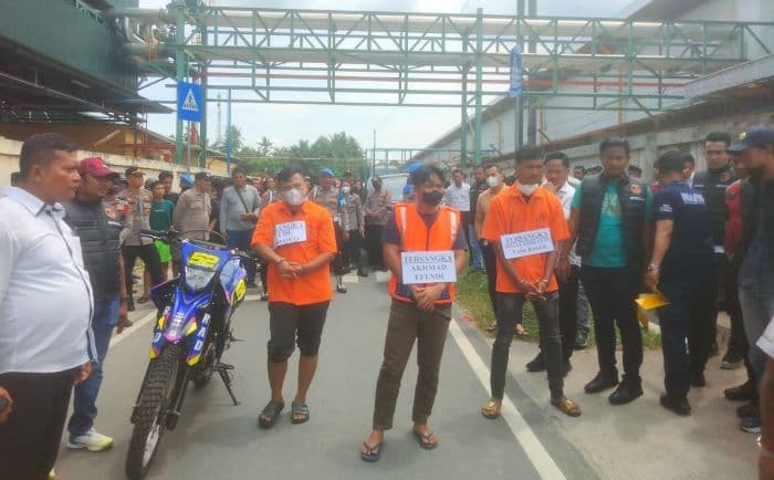 polres_asahan_gelar_pra_rekonstruksi_kasus_kematian_pandu_brata_siregar