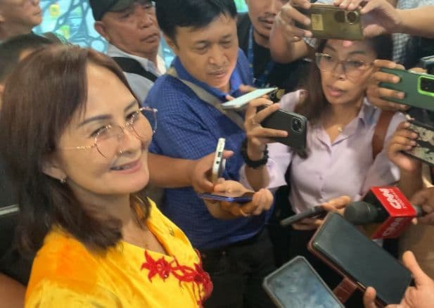 bkd_dprd_sumut_belum_panggil_megawati_zebua_karena_belum_ada_laporan