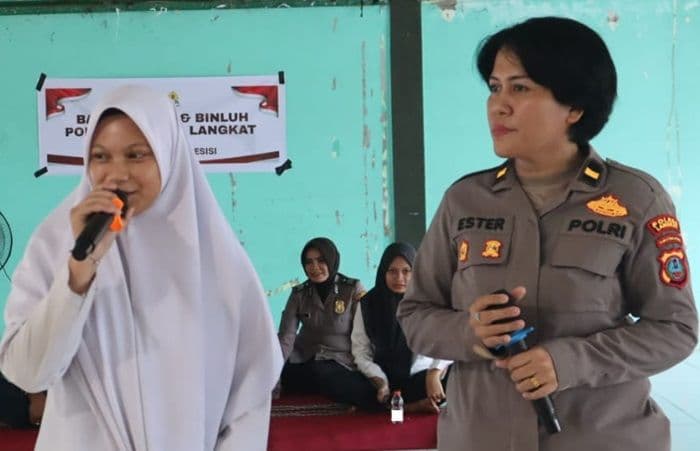 cegah_dini_pelecehan_dan_bullying_polisi_datangi_pondok_pesantren_di_langkat