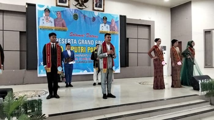 disporapar_labura_gelar_grand_final_putra_putri_pariwisata_2025
