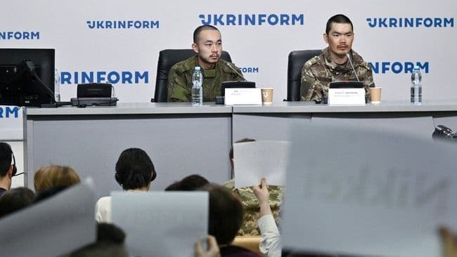 dua_warga_tiongkok_jadi_tawanan_karena_ikut_perangi_ukraina_perumit_situasi_
