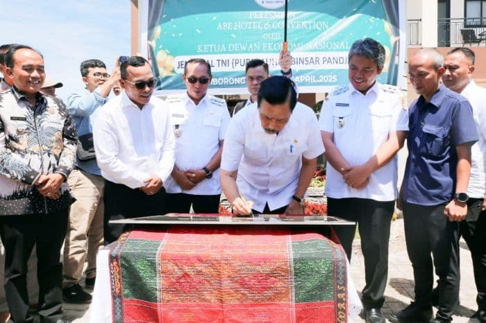 luhut_resmikan_hotel_di_siborongborong_diharapkan_dongkrak_sektor_pariwisata_taput