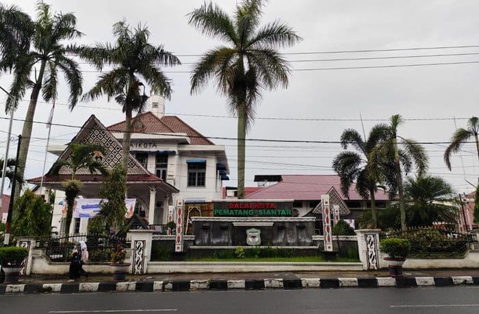 pemko_siantar_siapkan_rp500_juta_untuk_aktifkan_lampu_di_kawasan_terminal