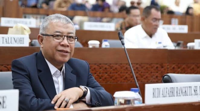 dprd_sumut_desak_pt_nindya_karya_perbaiki_jalan_rusak_di_kebun_lada_binjai