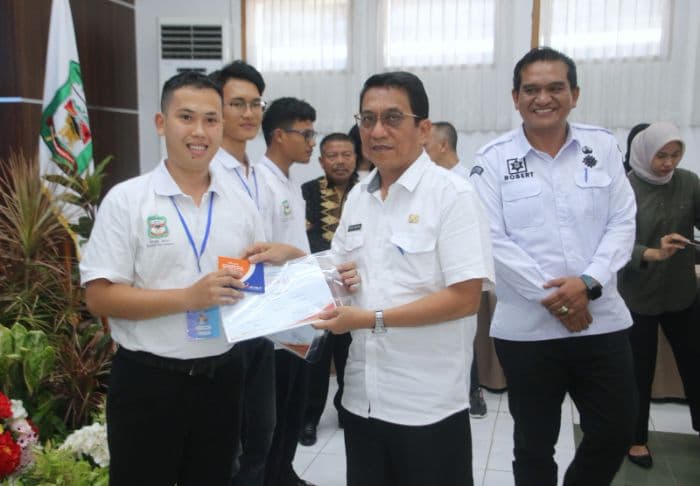 disnaker_siantar_harap_peserta_keterampilan_kerja_bisa_jadi_wirausahawan