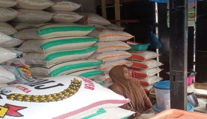 harga_beras_naik_di_medan_belawan_dan_sekitarnya_warga_keluhkan_kualitas_dan_daya_beli_menurun