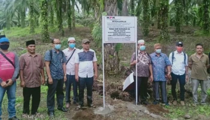kpk_sita_lahan_sawit_eks_sekretaris_ma_di_palas_sumut_hasil_suap_penanganan_perkara