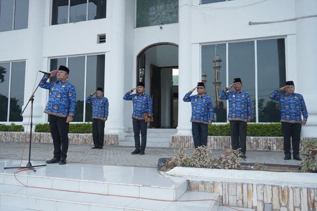 wabup_asahan_tekankan_disiplin_asn_dan_apresiasi_purna_tugas