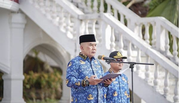 wakil_bupati_labusel_pimpin_upacara_hkn_soroti_validasi_data_bansos_melalui_dtsen