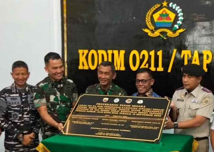bupati_tapteng_hibahkan_100_hektar_lahan_untuk_pembangunan_batalion_tp_905_tni_ad