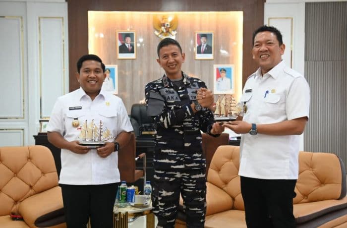 danlanal_sibolga_baru_ajak_pemko_bersinergi_perkuat_pertahanan_laut_dan_keamanan_kota
