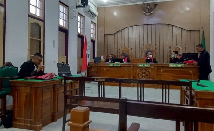 kurir_sabu_2_kg_asal_aceh_divonis_18_tahun_lolos_dari_hukuman_seumur_hidup